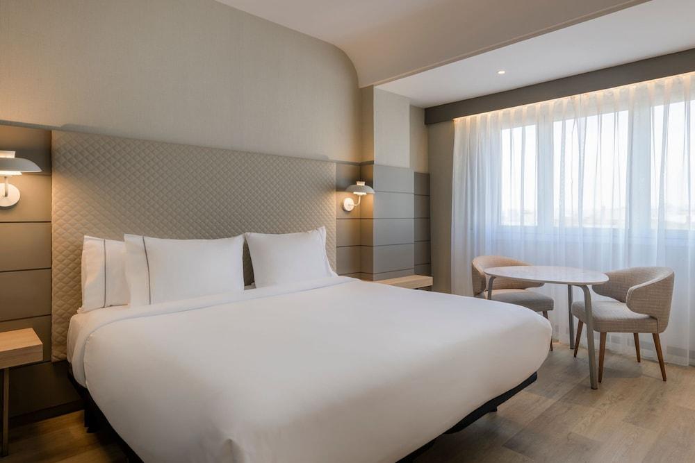 AC Hotel Carlton Madrid by Marriott - Room