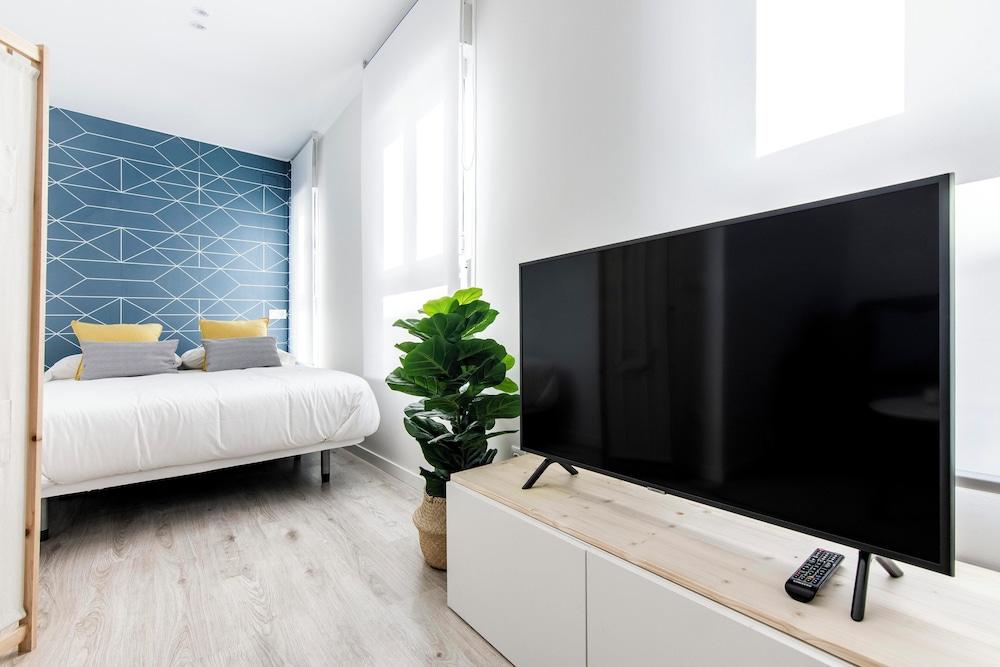 Olala Mad Apartments - Room
