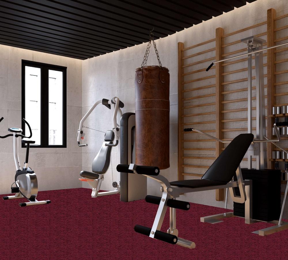Hotel Montera Madrid, Curio Collection By Hilton - Fitness Facility