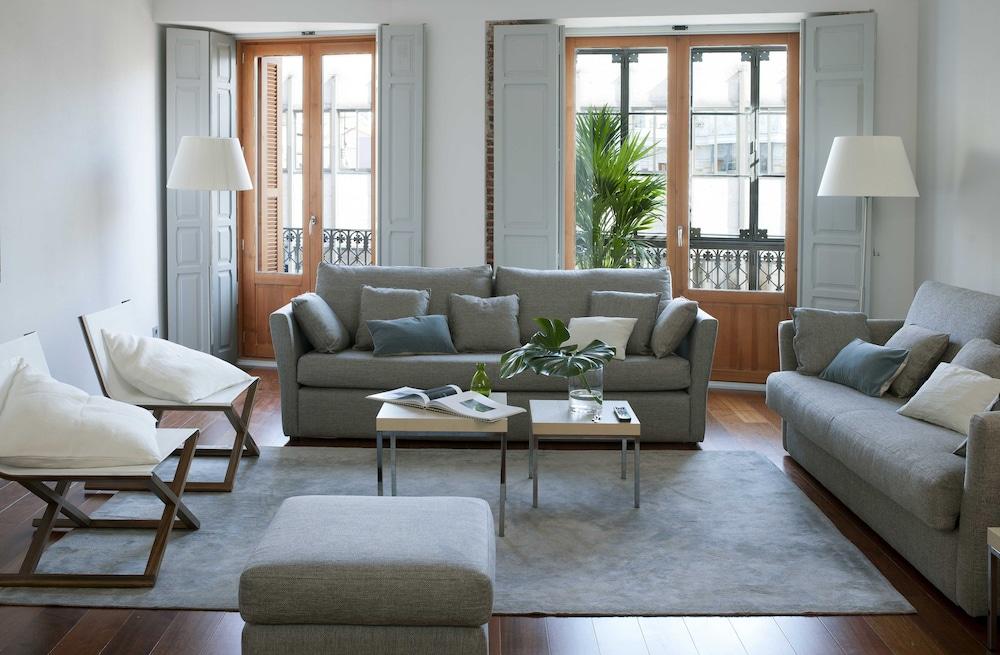 Eric Vökel Boutique Apartments - Madrid Suites - Lobby Sitting Area