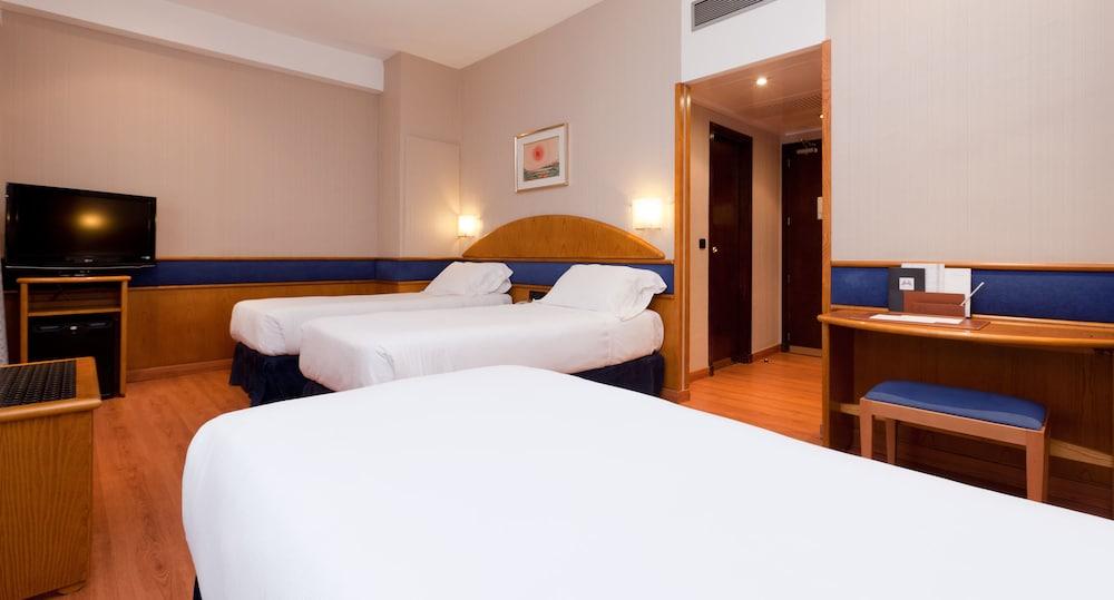 Agumar Hotel - Room
