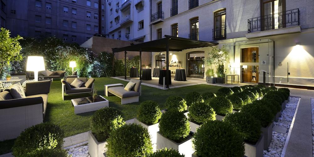 Hotel Único Madrid - Small Luxury Hotels - Featured Image