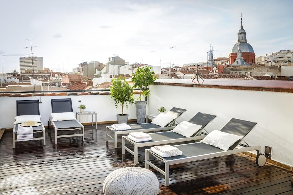 Eric Vökel Boutique Apartments - Madrid Suites - Featured Image