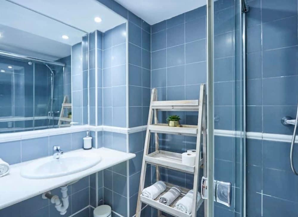 Apartamento Familiar en Madrid - Bathroom
