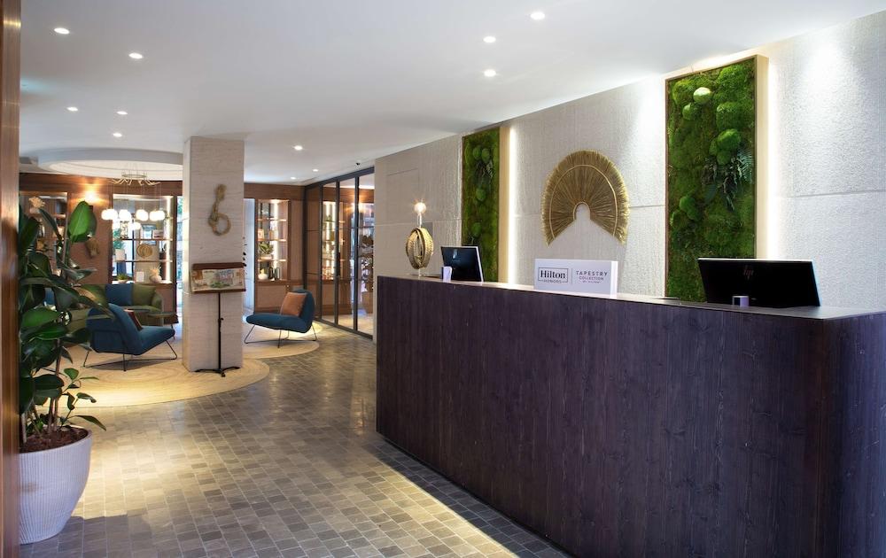 Atocha Hotel Madrid, Tapestry Collection by Hilton - Reception