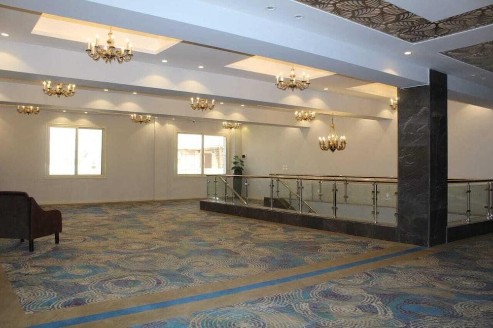 Royal Jewel Al Raml Hotel - Lobby