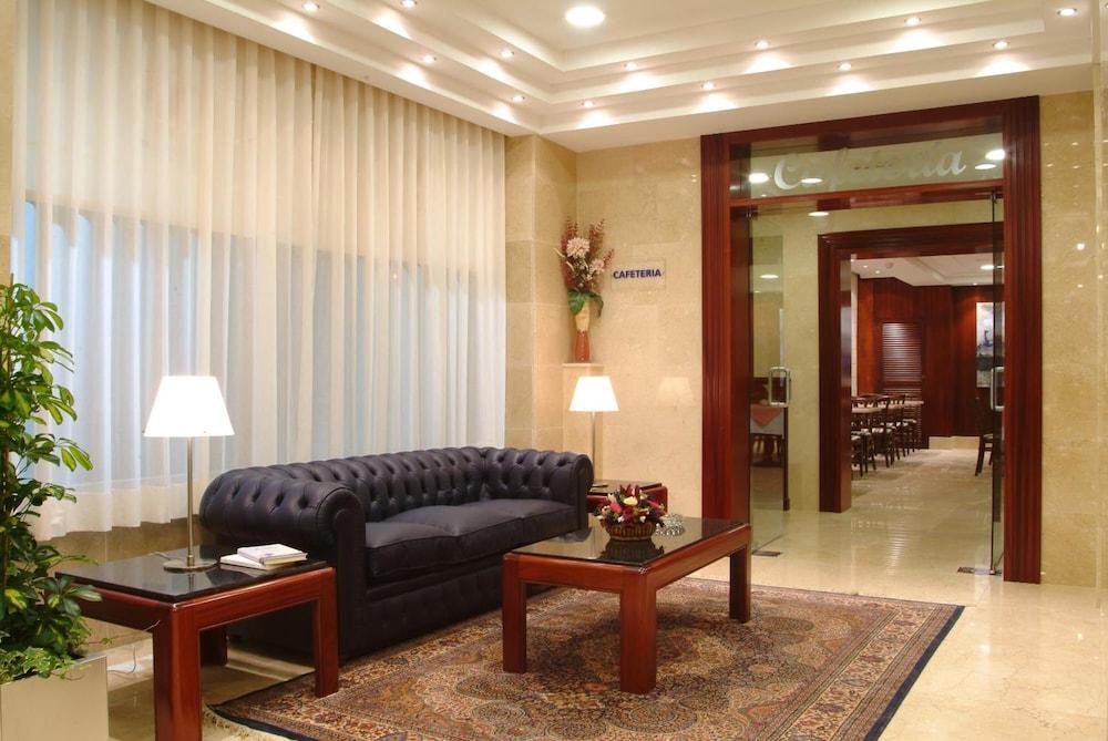 Hotel Gran Legazpi - Lobby