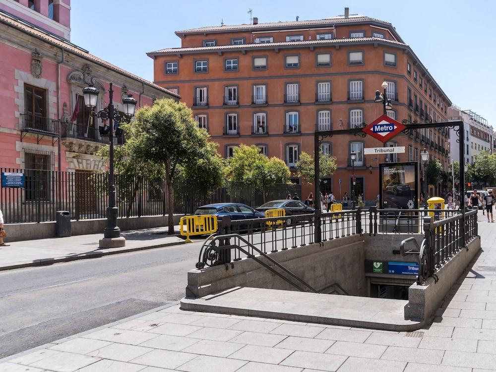 Limehome Madrid Calle de la Madera - Exterior
