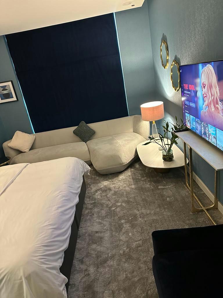 Comfy Studio with TV | 4460 - Others