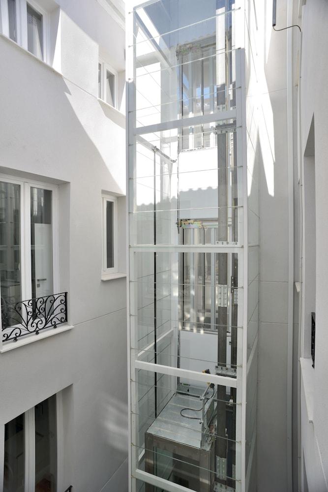 NQN Aparts & Suites Madrid - Interior