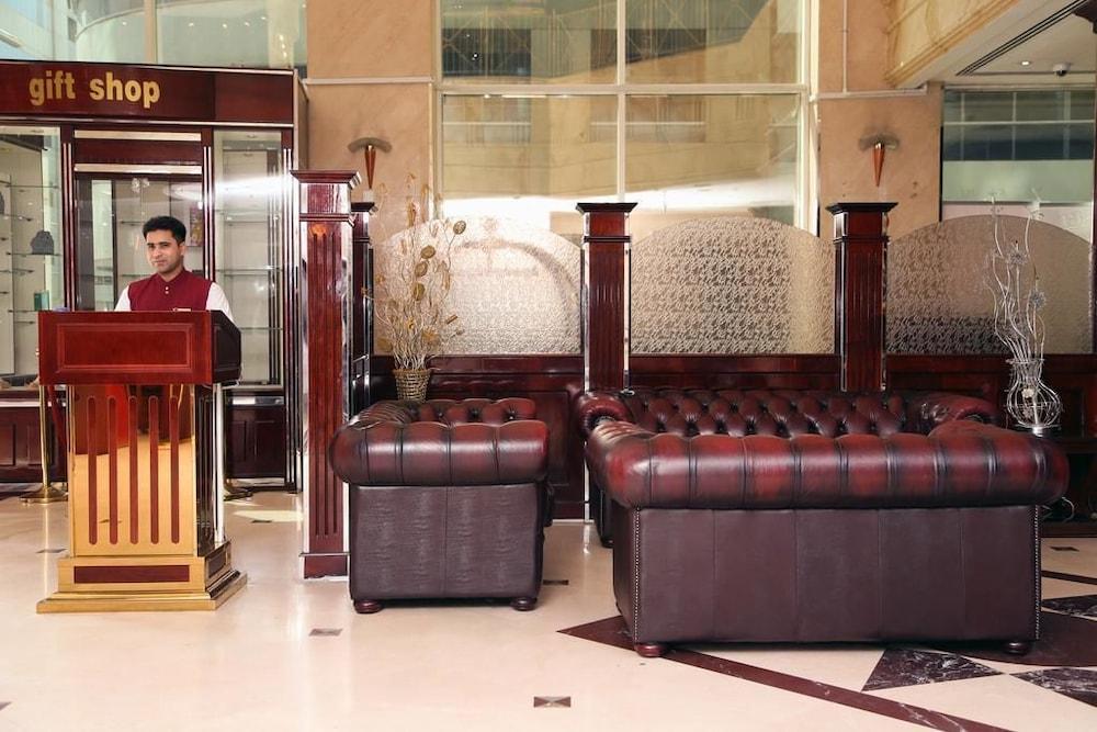 Sadaf Delmon Hotel - Lobby Sitting Area