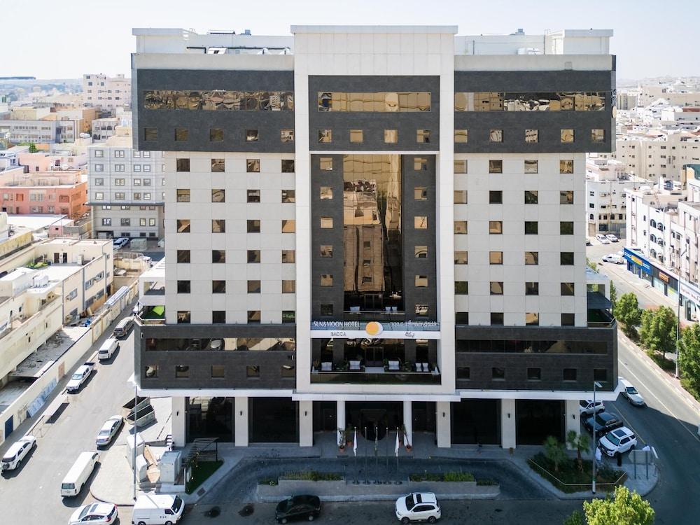 فندق صن آند مون بكة - Featured Image