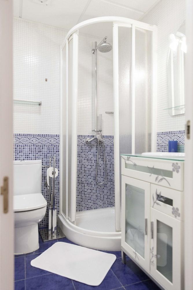 Espectacular Estudio en malasaña - Bathroom Shower