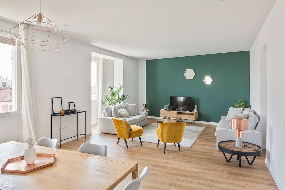 Canaan Boutique Apartments Madrid - Living Room