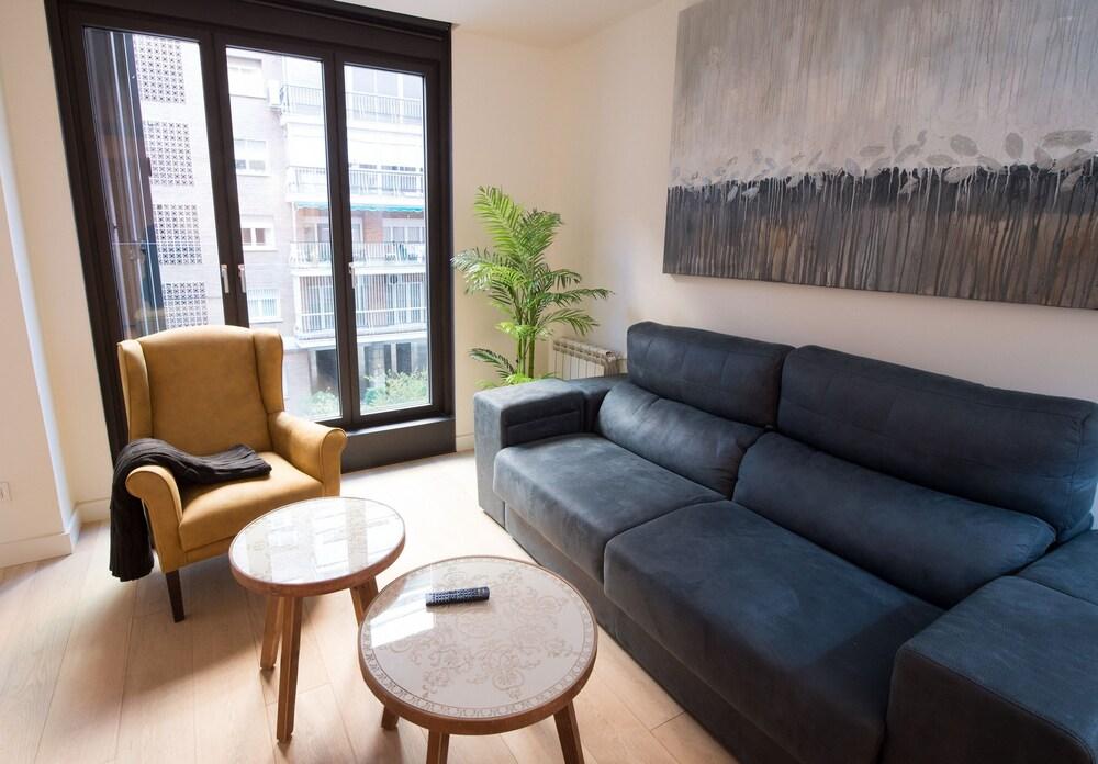 Lujoso apartamento Chamberi - Living Room