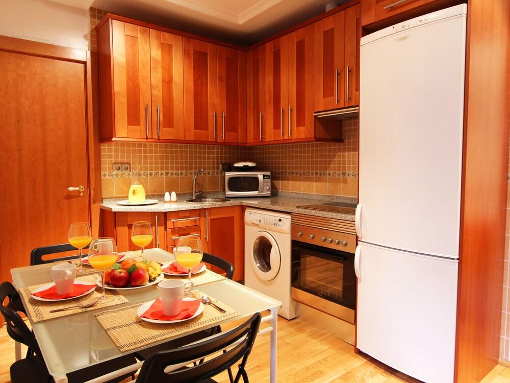 Apartamentos Good Stay Prado - Private Kitchen