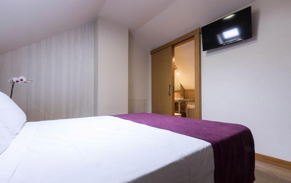 Di Carlo Hotels Madrid - Room