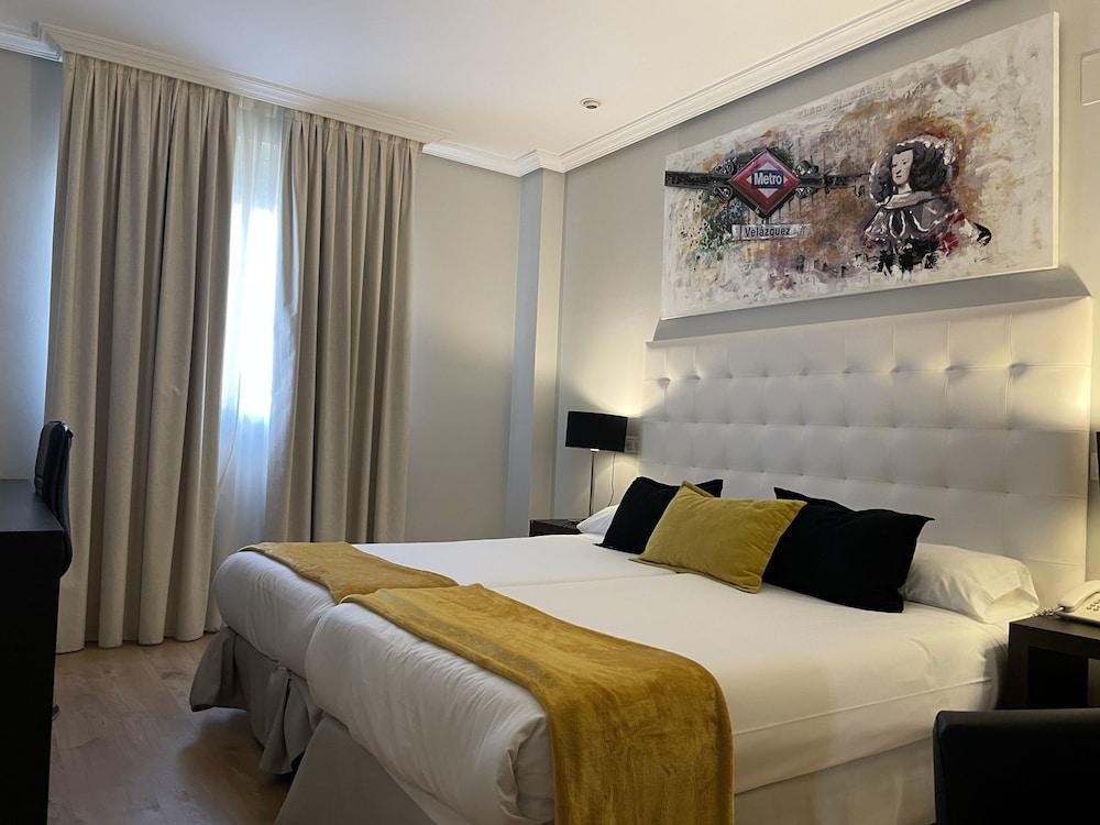 Hotel Suites Feria de Madrid - Featured Image