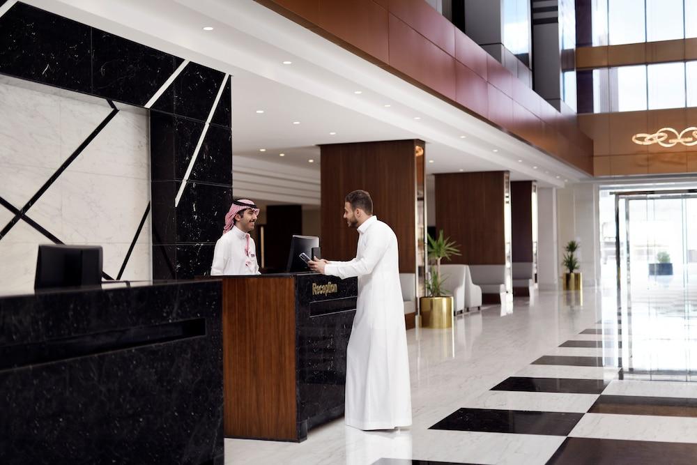 Crowne Plaza Riyadh Minhal, an IHG Hotel - Reception