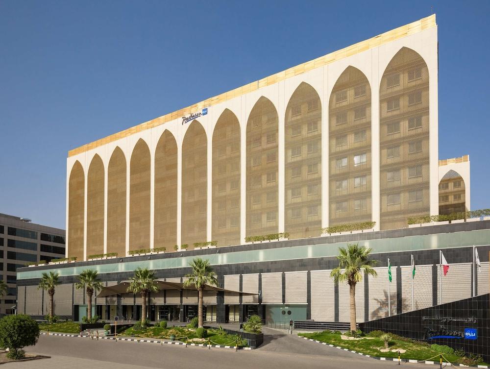 Radisson Blu Hotel Riyadh - Exterior