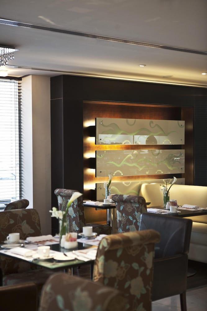 Kingsgate Hotel Abu Dhabi - Interior