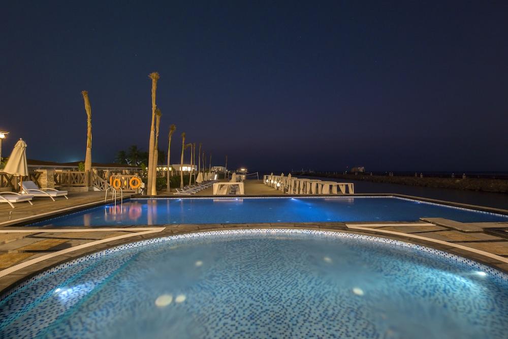 Narcissus Resort & spa Obhur Jeddah - Outdoor Pool