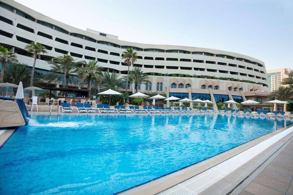 Occidental Sharjah Grand - Pool