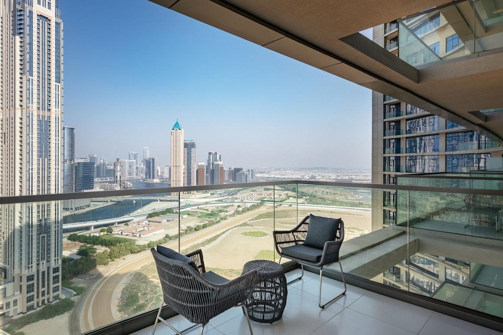 داماك ميزون مدينة أيكون دبي - Aerial View