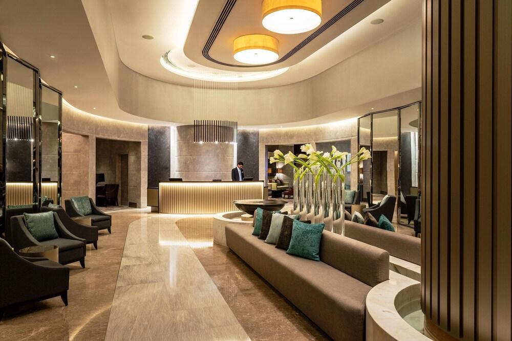 Sheraton Mall of the Emirates Hotel, Dubai - Lobby