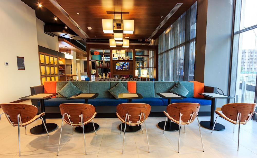 Aloft Riyadh - Lobby Lounge