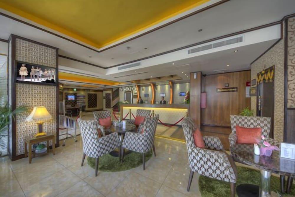 Fortune Pearl Hotel, Deira - Lobby Sitting Area