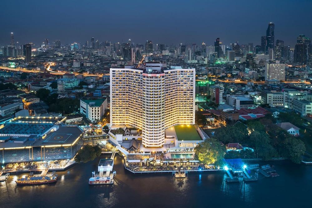 Royal Orchid Sheraton Hotel & Towers - Featured Image