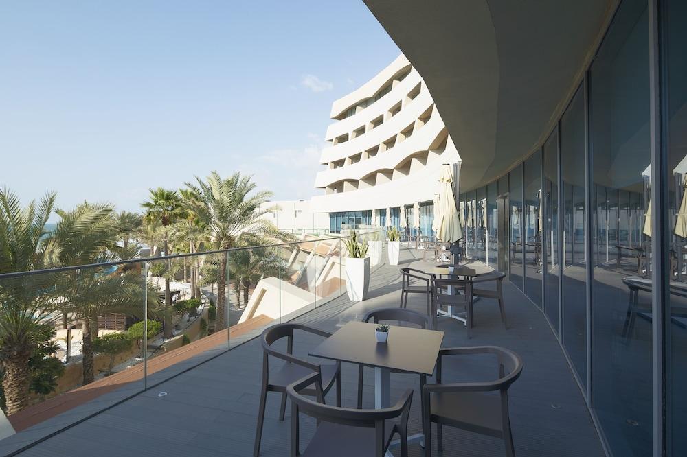 Occidental Sharjah Grand - Lobby Lounge
