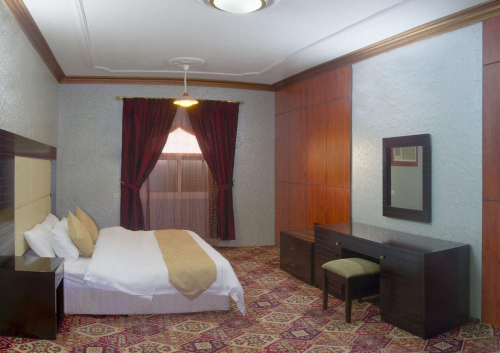 Al Farhan Hotel Suites Al Aqiq - Room