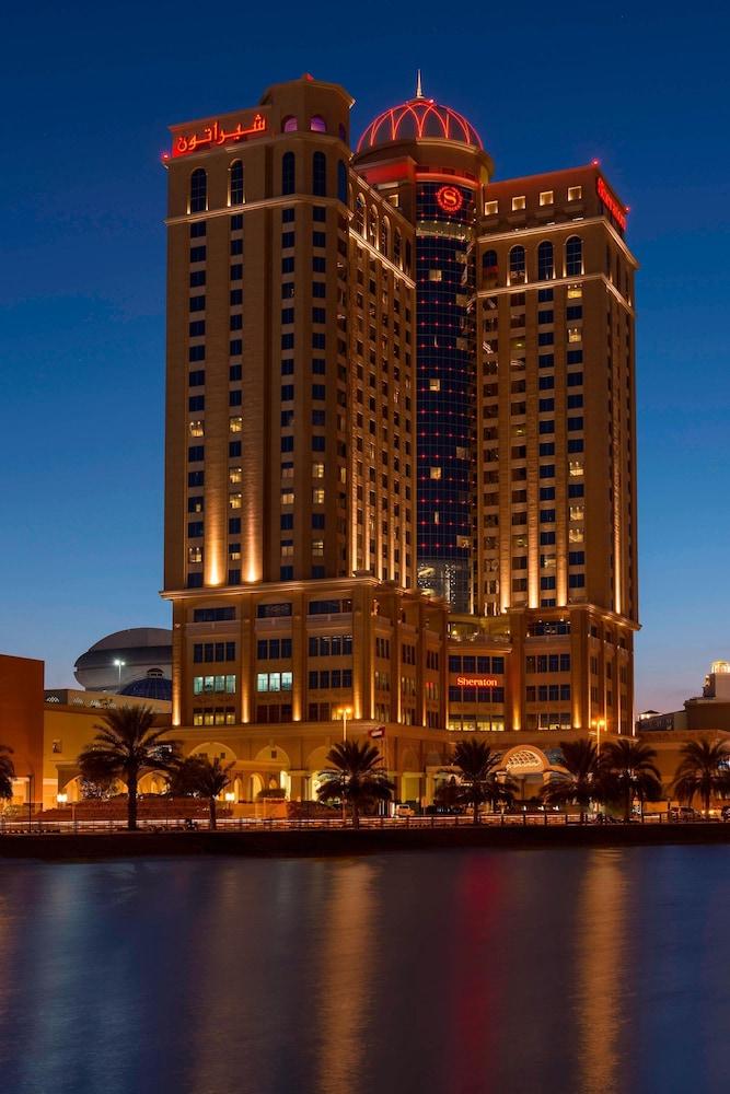 Sheraton Mall of the Emirates Hotel, Dubai - Exterior