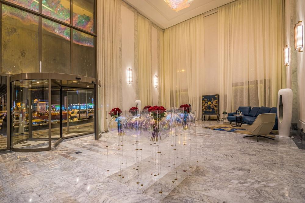 فندق جراند بلازا - مركز الملك عبد الله المالي في الرياض - Reception